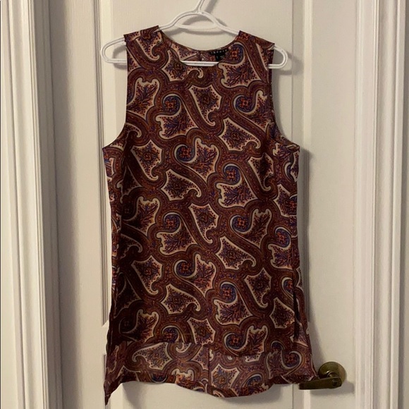 Sleeveless tunic - Picture 1 of 4